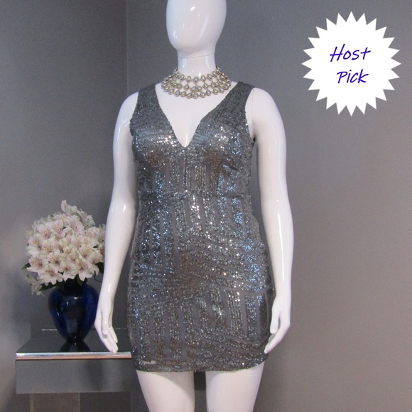 Charlotte Russe Dresses & Skirts - NEW Charlotte Russe Gray / Silver Sequin Dress XL